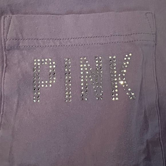 Victoria’s Secret PINK shortsleeved campus tee - Picture 2 of 5